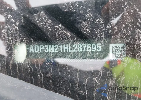 2017 Ford Focus Titanium из США, поврежденный, VIN 1FADP3N21HL287695